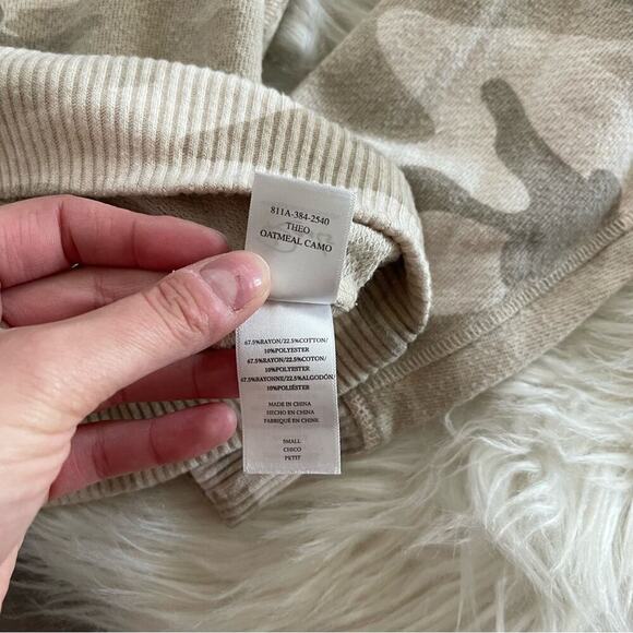 Rails Theo Oatmeal Camo Pullover Crewneck Sweatshirt S - Picture 8 of 8